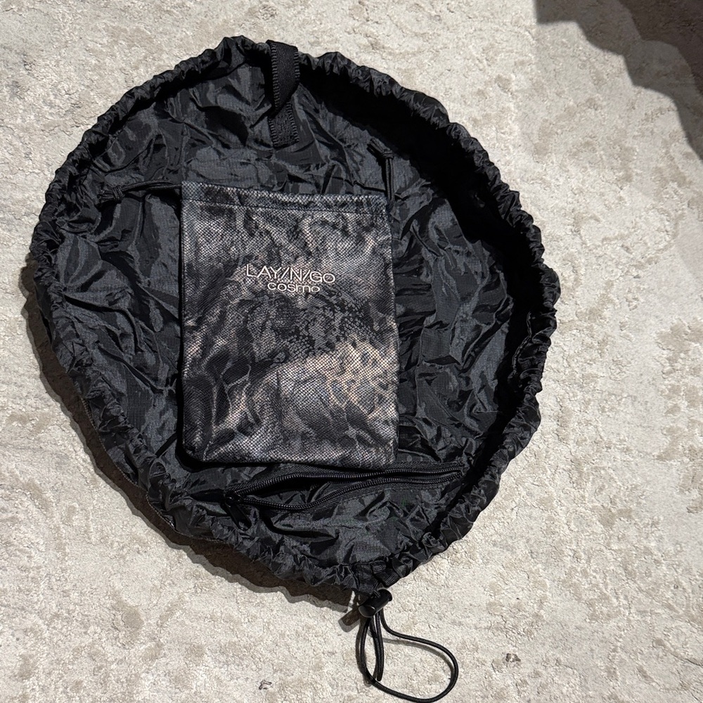 LAY/N/GO Black and gold Cosmetic Bag